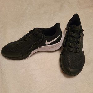 Nike Women's Air Zoom Pegasus Sneaker